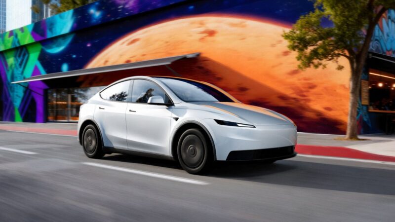 Tesla Roadster 2022