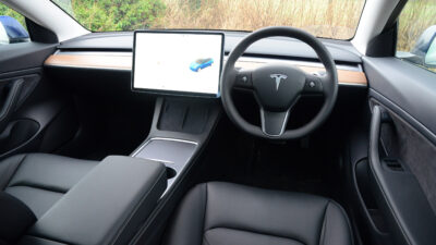 Tesla Roadster 2022